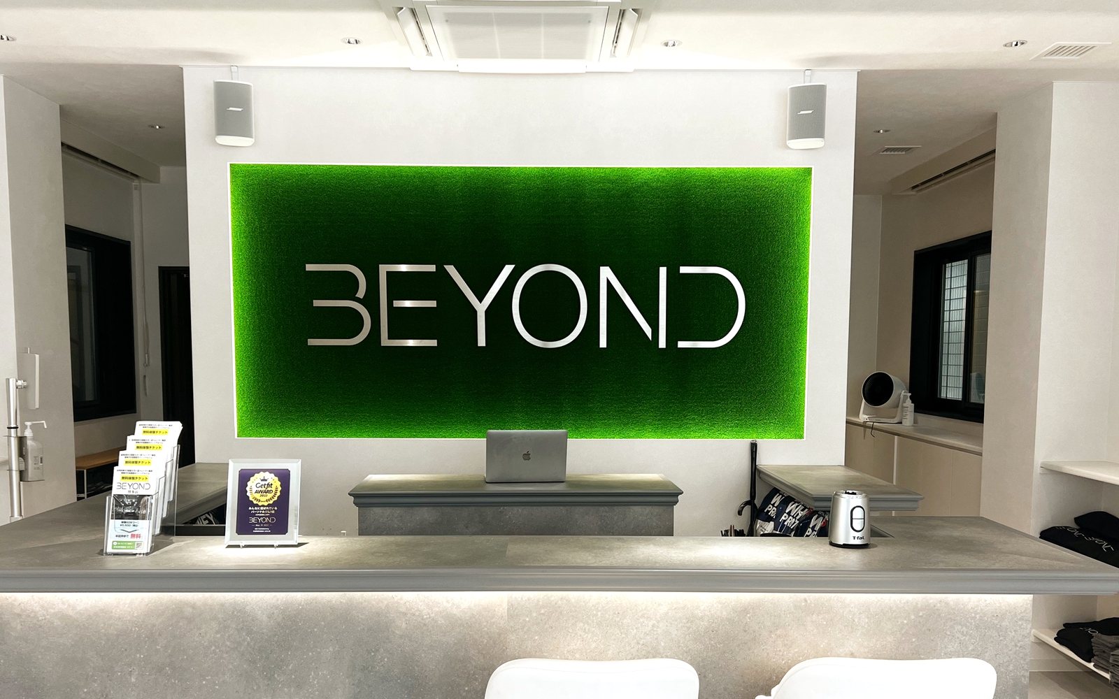 BEYOND博多店の受付・フロント